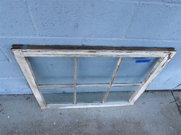 VINTAGE/ANTIQUE 6-PANE WOOD FRAMED WINDOW