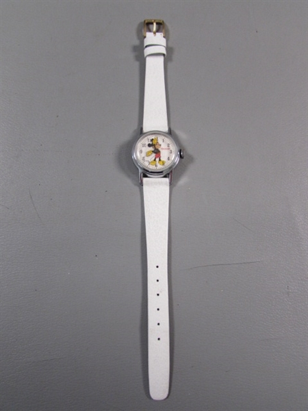 VINTAGE MICKEY & MINNIE MOUSE WATCHES