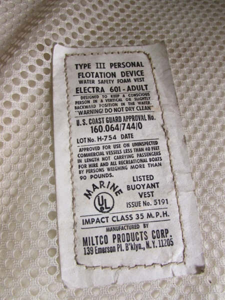 4 LIFE JACKETS