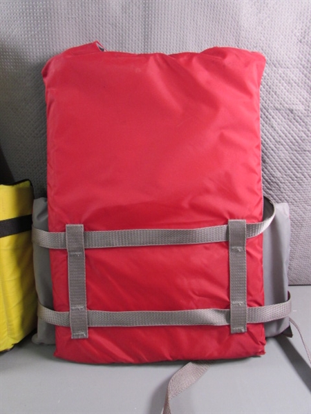 4 LIFE JACKETS