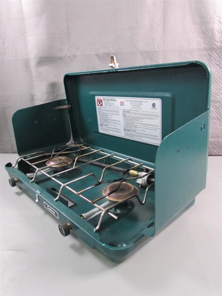 CENTURY PRESSURE REGULATED PROPANE CAMP STOVE