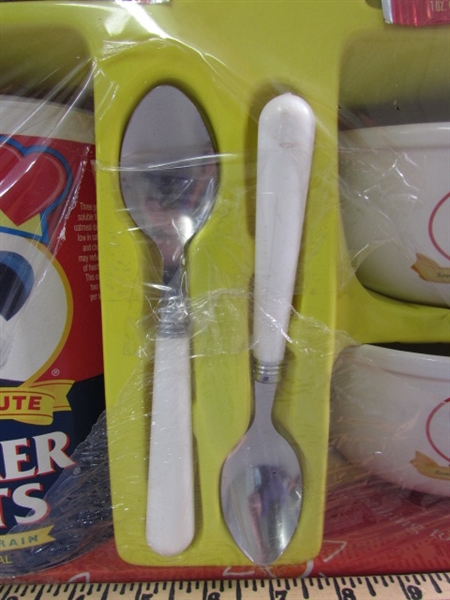 COCA-COLA & QUAKER OATS GIFT SETS - EXPIRED