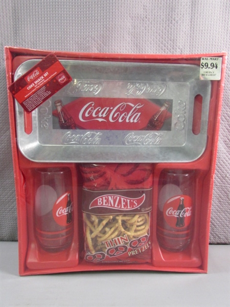 COCA-COLA & QUAKER OATS GIFT SETS - EXPIRED