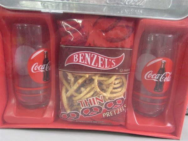 COCA-COLA & QUAKER OATS GIFT SETS - EXPIRED