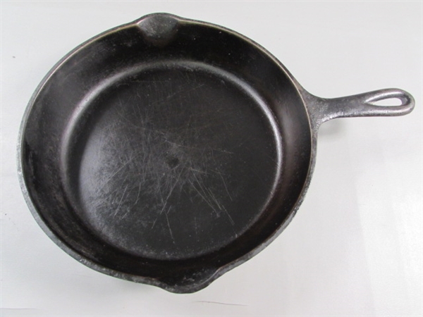 VINTAGE BSR #8 CAST IRON SKILLET