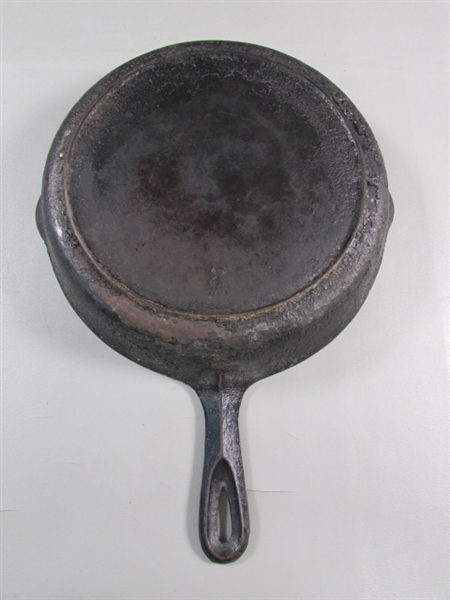 VINTAGE BSR #8 CAST IRON SKILLET