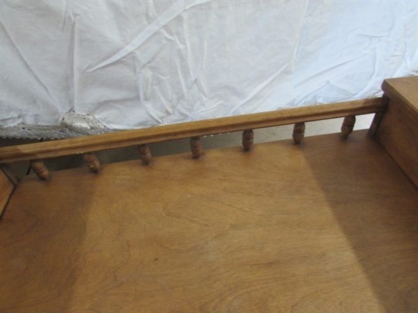 COLONIAL STYLE COFFEE TABLE WITH SIDE STORAGE