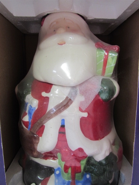 2 NEW HOLIDAY COOKIE JARS
