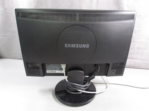 22 SAMSUNG MONITOR
