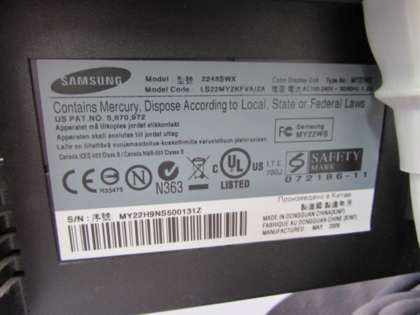 22 SAMSUNG MONITOR