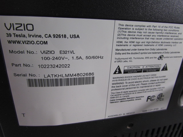 32 VIZIO FLAT SCREEN TV