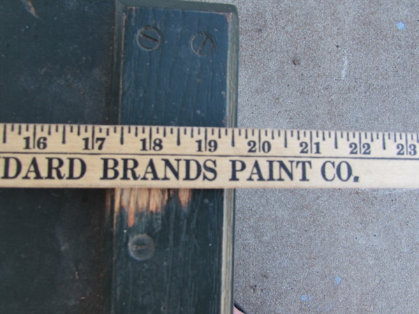 LARGE HEAVY DUTY WOODEN TRUNK ON CASTORS (MISSING 1 WHEEL)