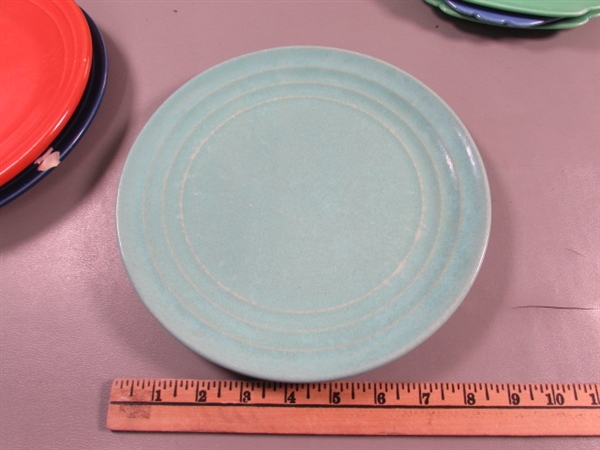 VINTAGE HOMER LAUGHLIN RIVIERA SALAD PLATES & FIESTAWARE STYLE PLATES