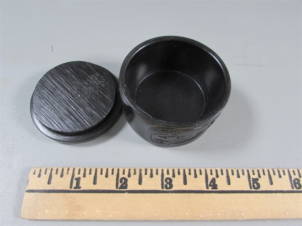 VTG PEARLITE BLACK STONE EAGLE TRINKET BOX & MOSAIC TILED TRINKET BOX