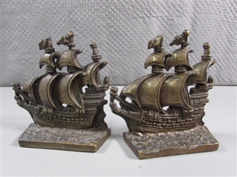 PAIR OF METAL CLIPPER SHIP BOOKENDS