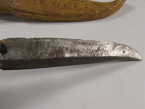 VINTAGE FINNISH HUNTING KNIFE W/RAWHIDE SHEATH