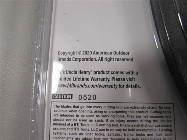 NEW UNCLE HENRY'S FIXED BLADE KNIFE SET