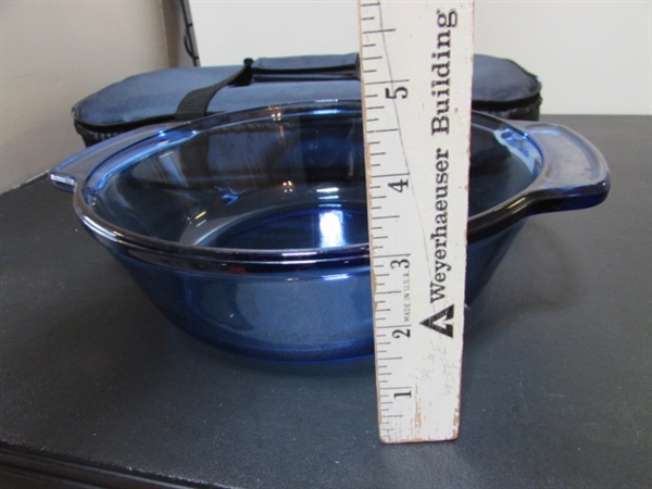 GLASS CASSEROLE W/TRAVEL CASE, PIE PLATE & ROUND CASSEROLE