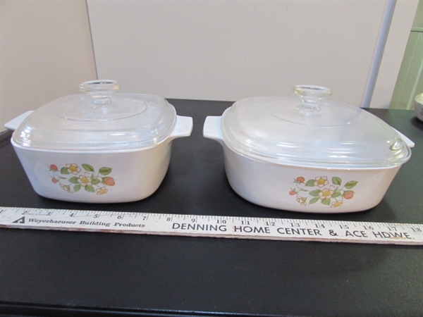 VINTAGE CORNING WARE W/LIDS - 2 DIFFERENT PATTERNS