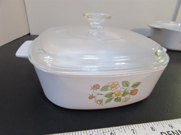 VINTAGE CORNING WARE W/LIDS - 2 DIFFERENT PATTERNS