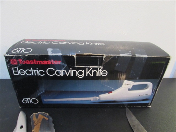 KNIFE BLOCK, KITCHEN KNIVES & SHARPENERS