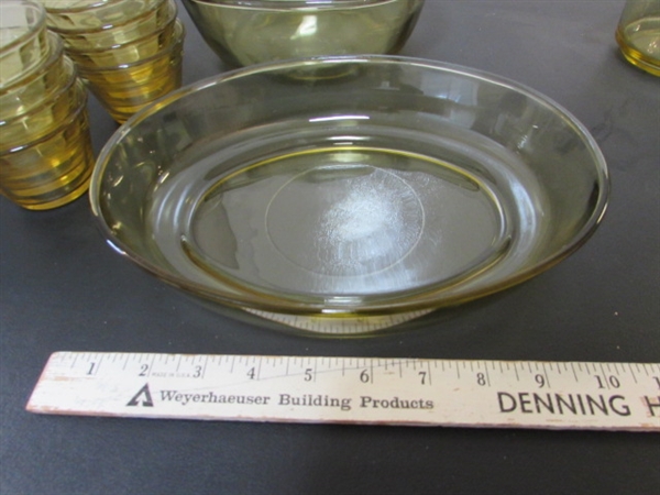 VINTAGE YELLOW MEXICAN GLASS DISHWARE