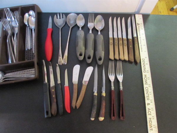 VINTAGE MIRACLE MAID STAINLESS FLATWARE & MISC PATTERNED EXTRAS