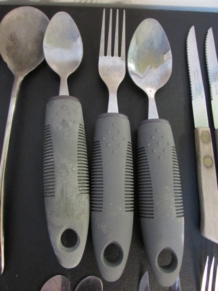VINTAGE MIRACLE MAID STAINLESS FLATWARE & MISC PATTERNED EXTRAS