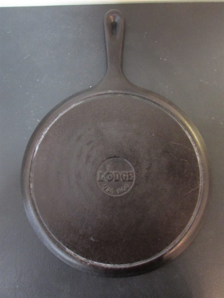 10.5 LODGE CAST IRON GRIDDLE