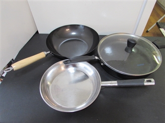 2 SKILLETS & A WOK