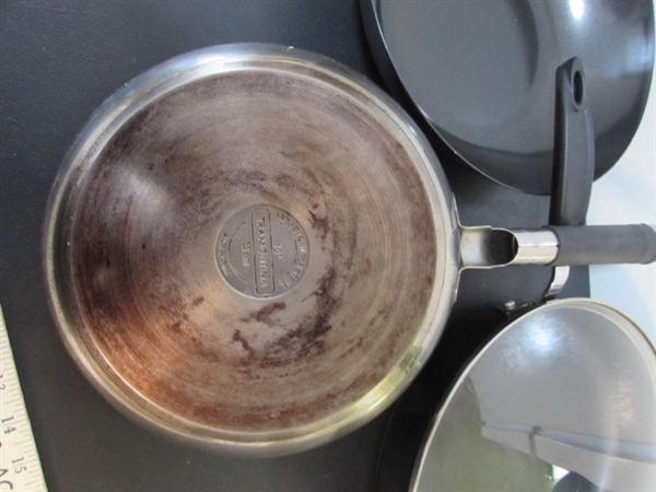 2 SKILLETS & A WOK