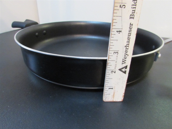2 SKILLETS & A WOK