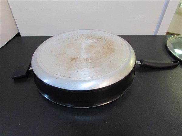 2 SKILLETS & A WOK