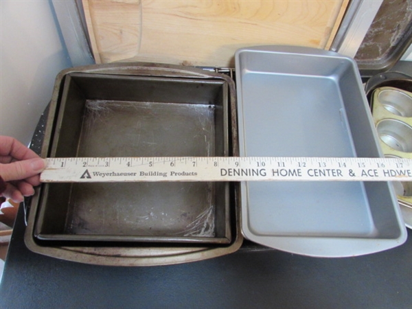 COOKIE SHEETS, MUFFIN TIN, CAKE PANS & MORE