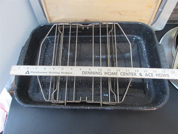 COOKIE SHEETS, MUFFIN TIN, CAKE PANS & MORE