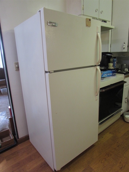 FRIGIDAIRE 16.5 CU FT REFRIGERATOR WITH FROST FREE FREEZER