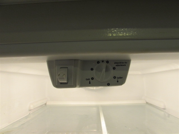 FRIGIDAIRE 16.5 CU FT REFRIGERATOR WITH FROST FREE FREEZER