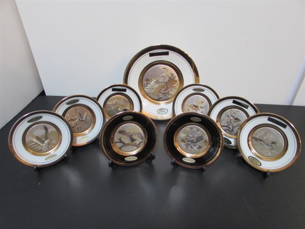 COLLECTION OF ART OF CHOKIN 24KT RIMMED PLATES