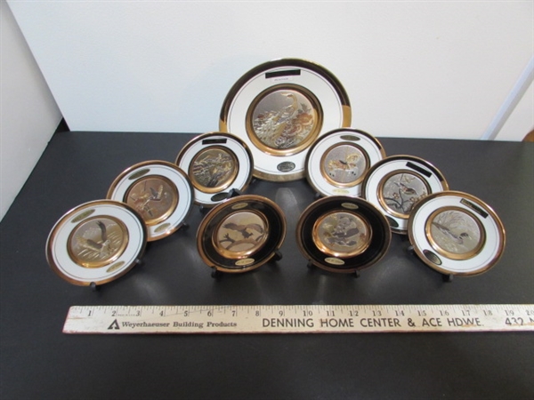 COLLECTION OF ART OF CHOKIN 24KT RIMMED PLATES