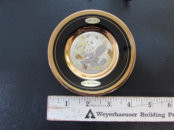 COLLECTION OF ART OF CHOKIN 24KT RIMMED PLATES