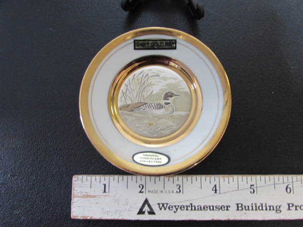 COLLECTION OF ART OF CHOKIN 24KT RIMMED PLATES