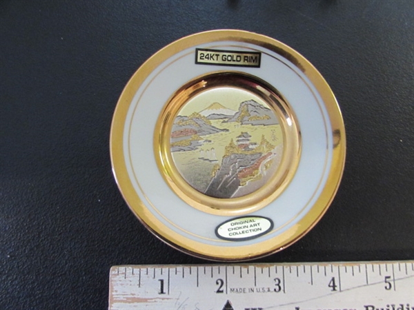 COLLECTION OF ART OF CHOKIN 24KT RIMMED PLATES