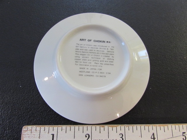 COLLECTION OF ART OF CHOKIN 24KT RIMMED PLATES