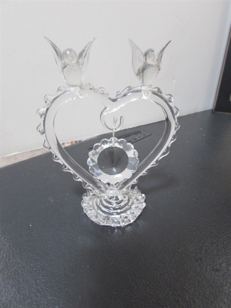 IT'S ALL ABOUT THE BIRDS - DECOR & MORE