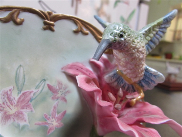IT'S ALL ABOUT THE BIRDS - DECOR & MORE