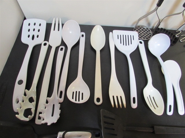 KITCHEN UTENSILS
