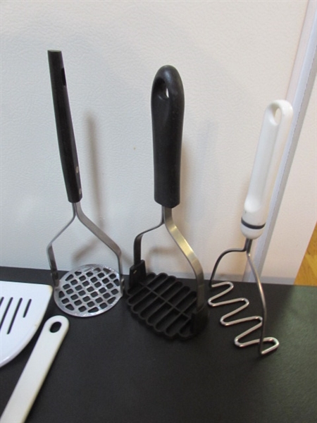 KITCHEN UTENSILS