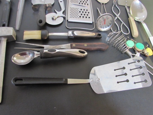 KITCHEN UTENSILS