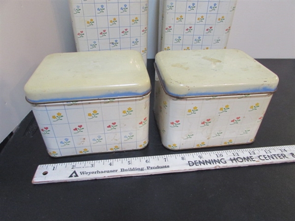 VINTAGE TIN CANISTERS & SPICES