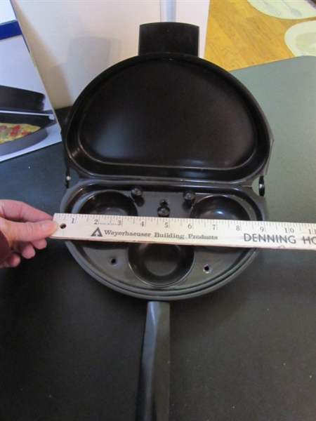 SANDWICH MAKERS & OMELET PANS